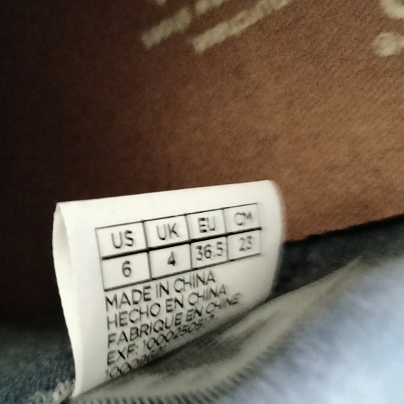 Toms Ankle Boots - Picture 7 of 7